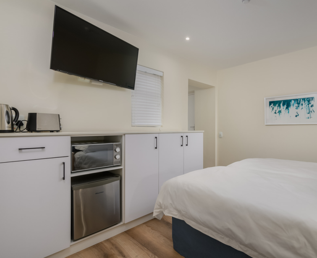 Room 606